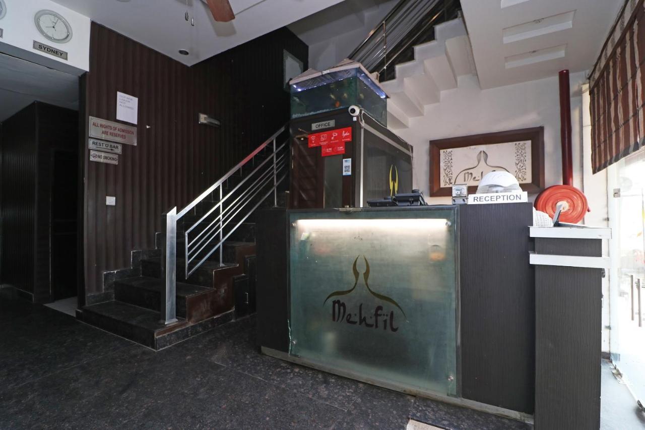 Oyo 22677 Hotel Mehfil Rajpura Exterior photo